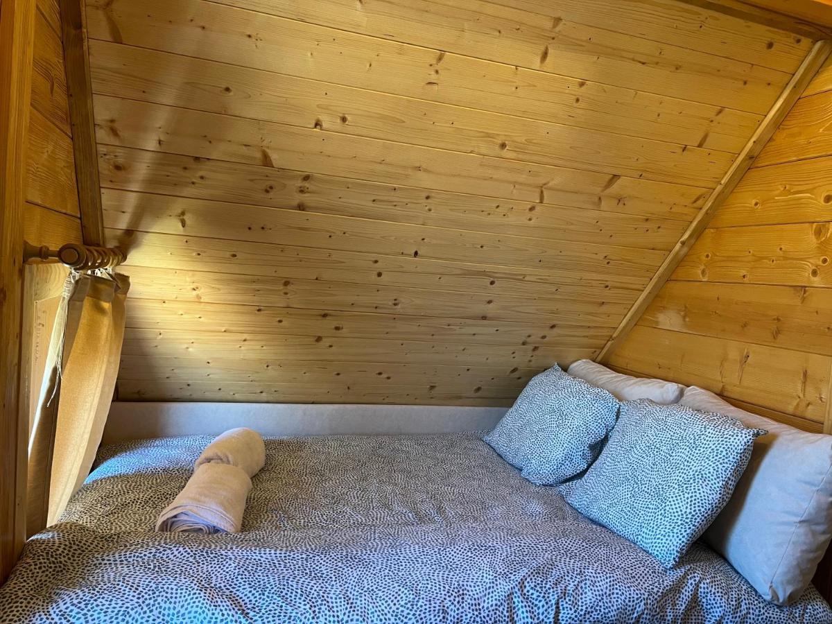 Apartmani Joka I Drvene Kucice Rednek Kültér fotó