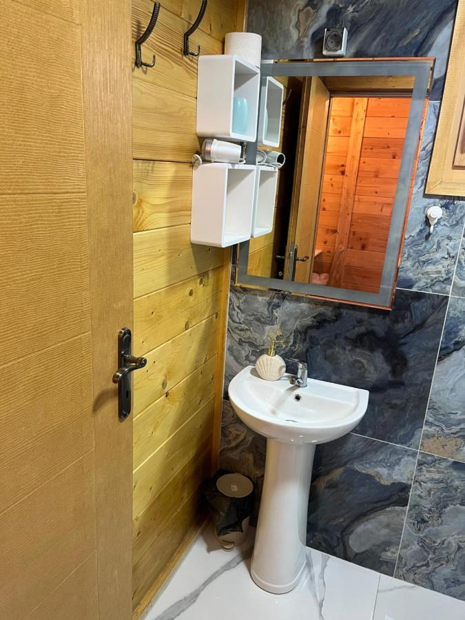 Apartmani Joka I Drvene Kucice Rednek Kültér fotó